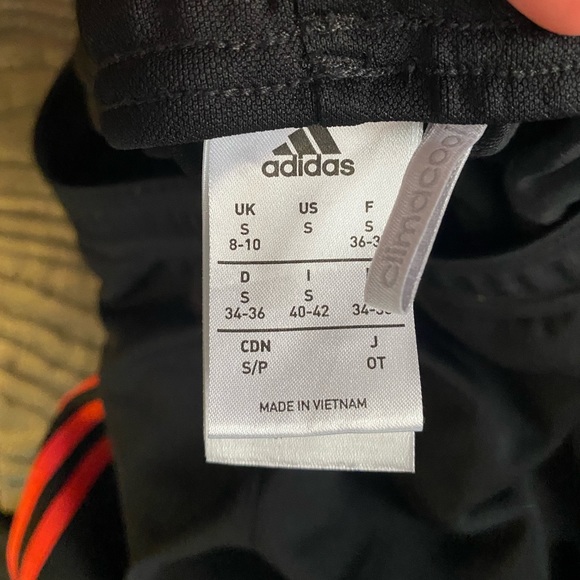 Adidas jogging pants - Picture 2 of 2